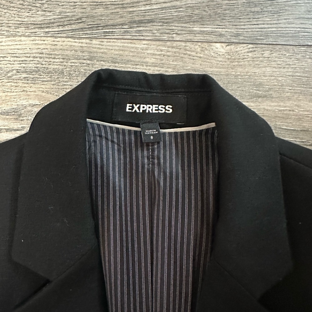 Blazer One Button - image 2